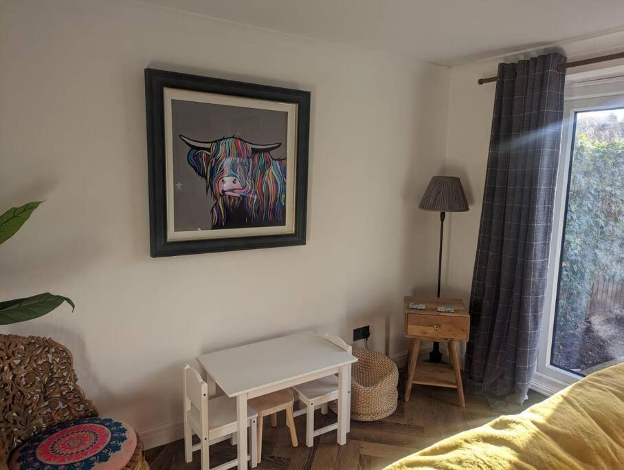 Cottage/Boutique Style - Free Parking & Wi-Fi キングストン・アポン・ハル エクステリア 写真