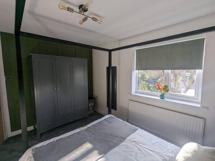 Cottage/Boutique Style - Free Parking & Wi-Fi キングストン・アポン・ハル エクステリア 写真